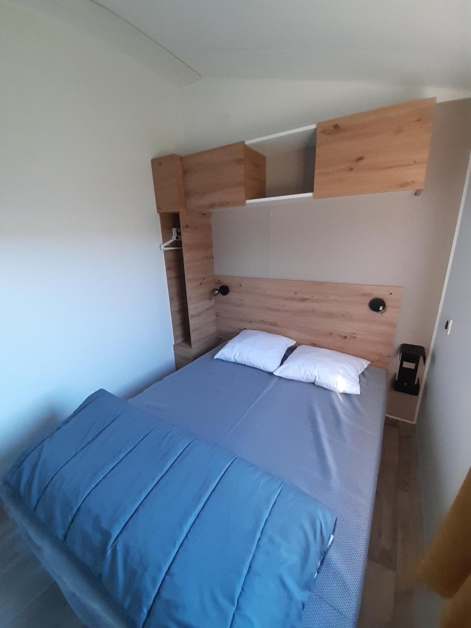 Camping Les Brillas Les Moutiers Екстер'єр фото