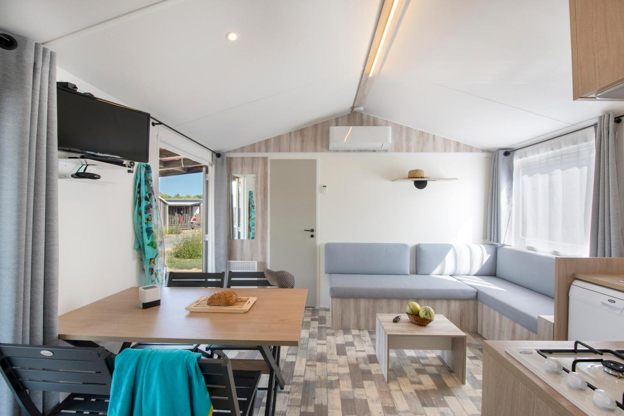 Camping Les Brillas Les Moutiers Екстер'єр фото